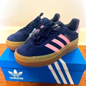 Adidas’s Gazelle originals Bold women’s blue and pink shoes 6 fit like 6.5